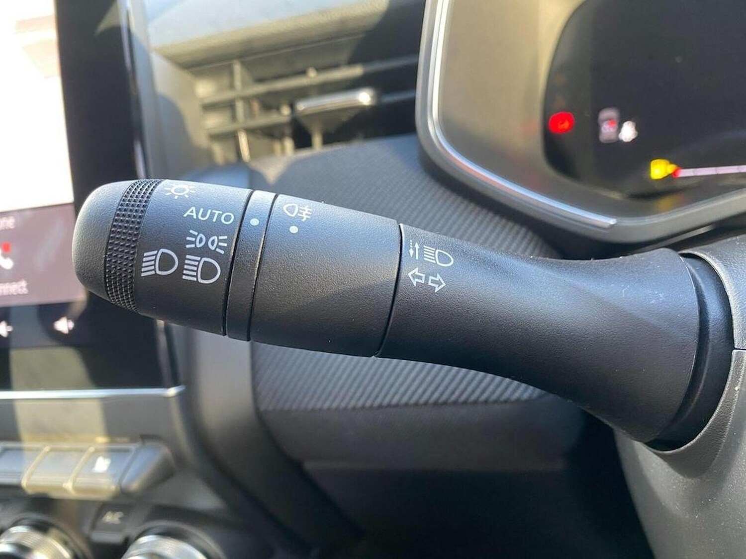 Used Renault Clio 2025 for sale - 77033408: Photo 25