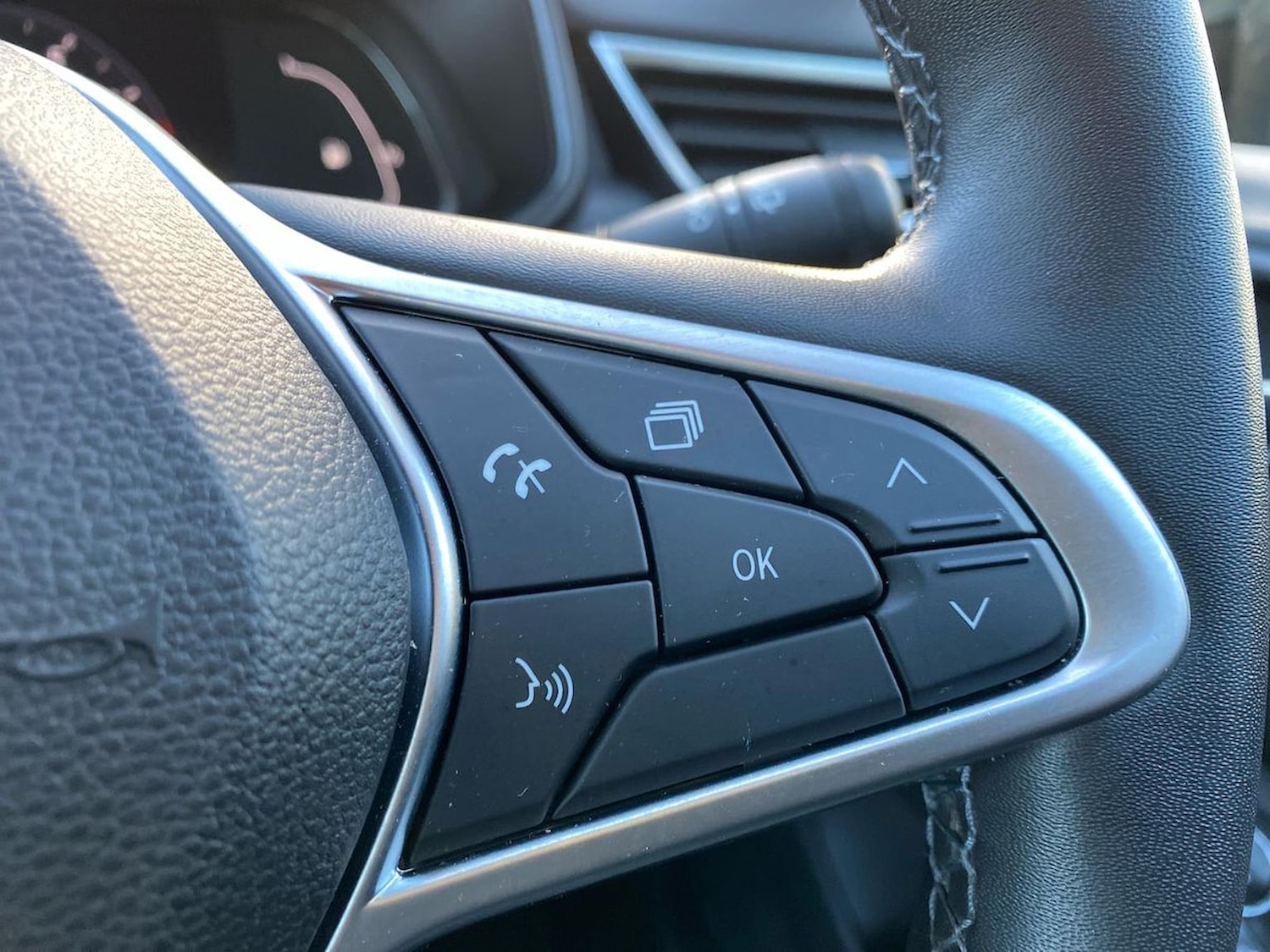 Used Renault Clio 2022 for sale - 76418169: Photo 24