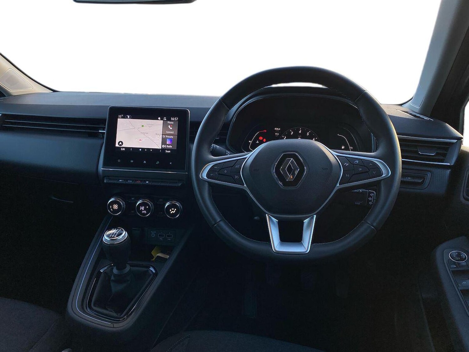 Used Renault Clio 2022 for sale - 76418169: Photo 9