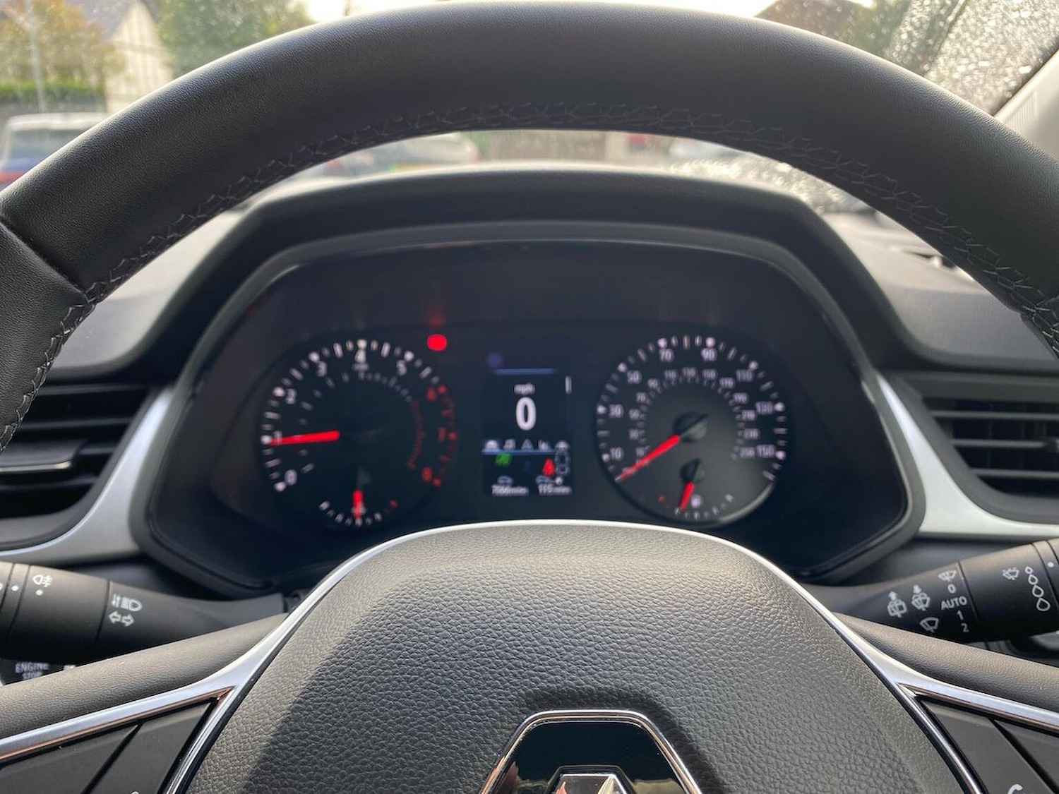 Used Renault Captur 2024 for sale - 76566574: Photo 10