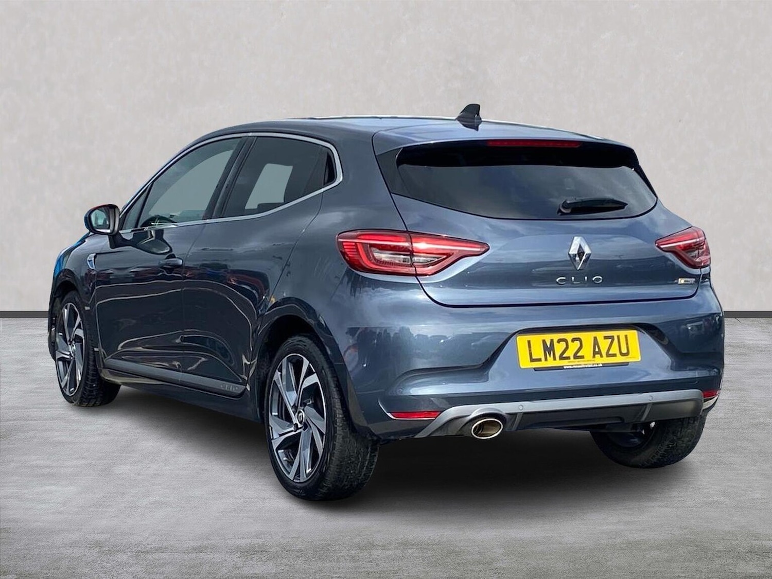 Used Renault Clio 2022 for sale - 76611595: Photo 2