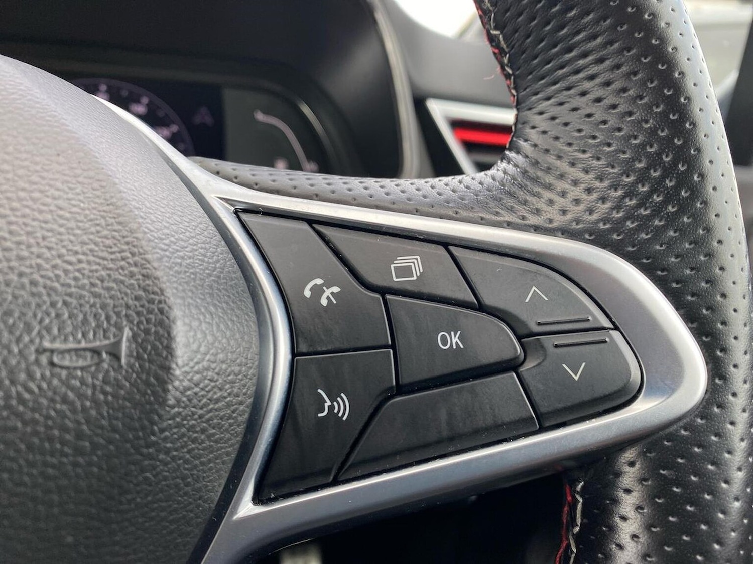 Used Renault Clio 2022 for sale - 76611595: Photo 24