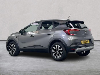 Used Renault Captur 2023 for sale - 79346973: Photo