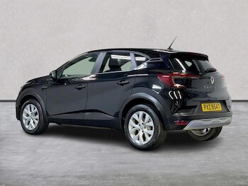 Used Renault Captur 2021 for sale - 76643507: Photo