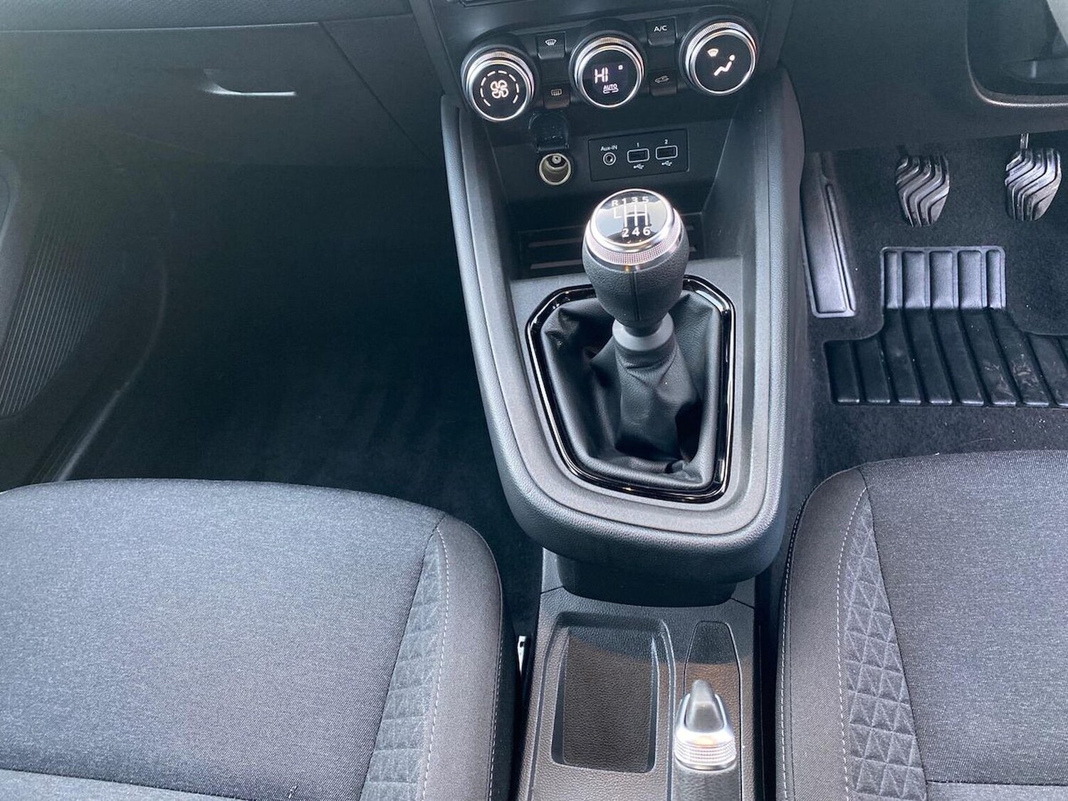 Used Renault Clio 2023 for sale - 76357883: Photo 13