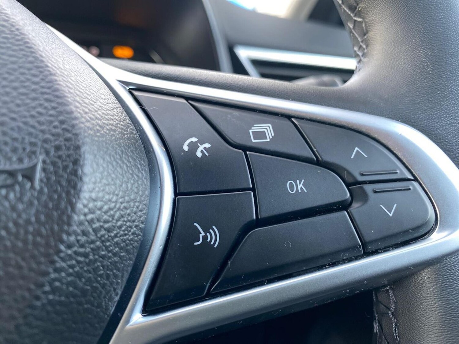 Used Renault Clio 2023 for sale - 76357883: Photo 24