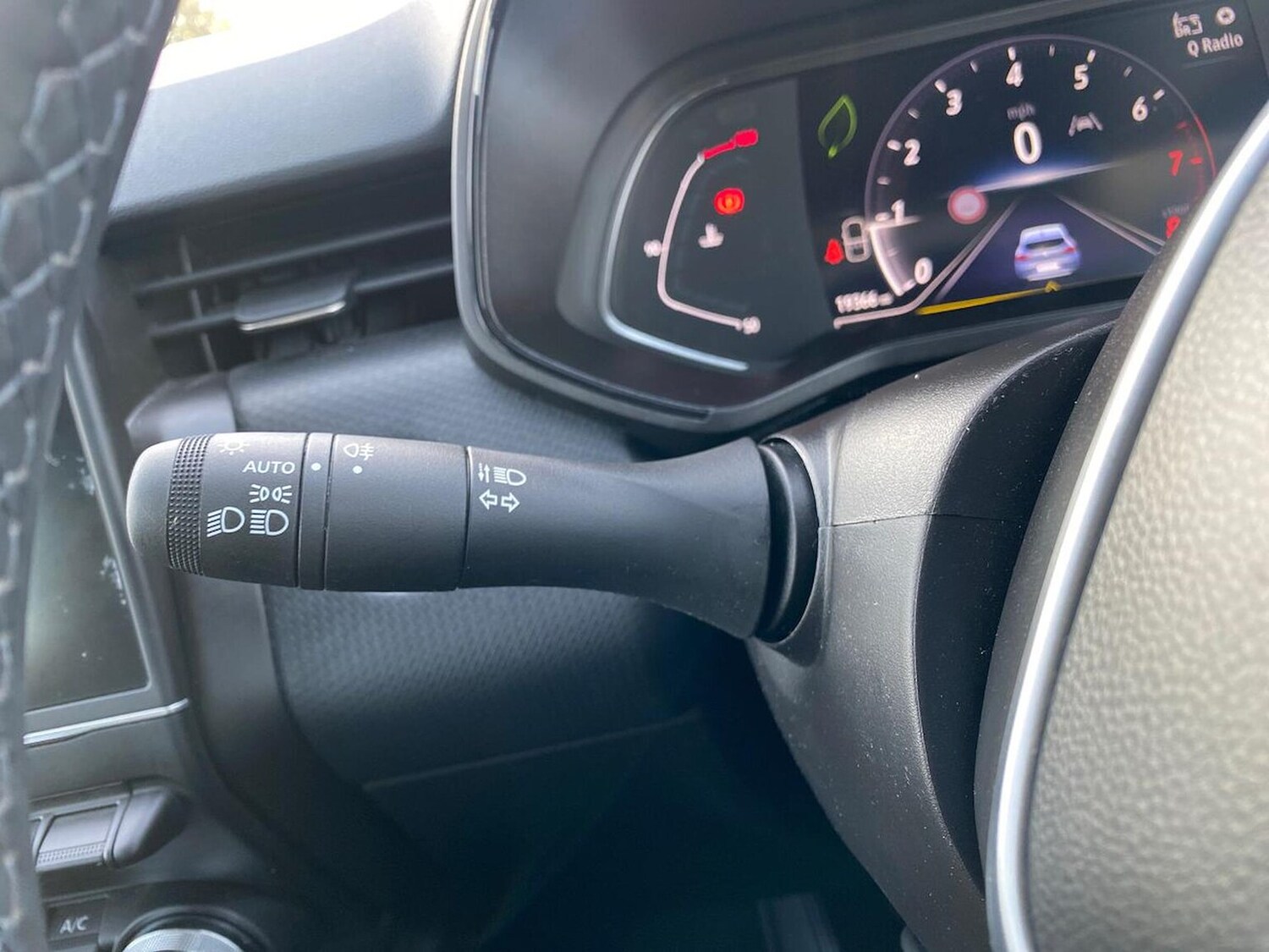 Used Renault Clio 2023 for sale - 76357883: Photo 27