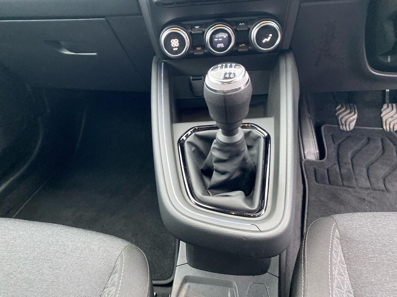 Used Renault Clio 2022 for sale - 76588597: Photo 13