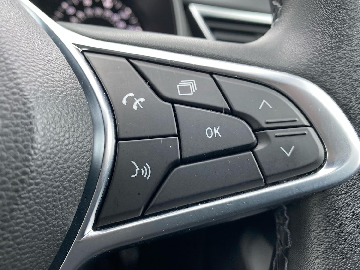 Used Renault Clio 2022 for sale - 76588597: Photo 24