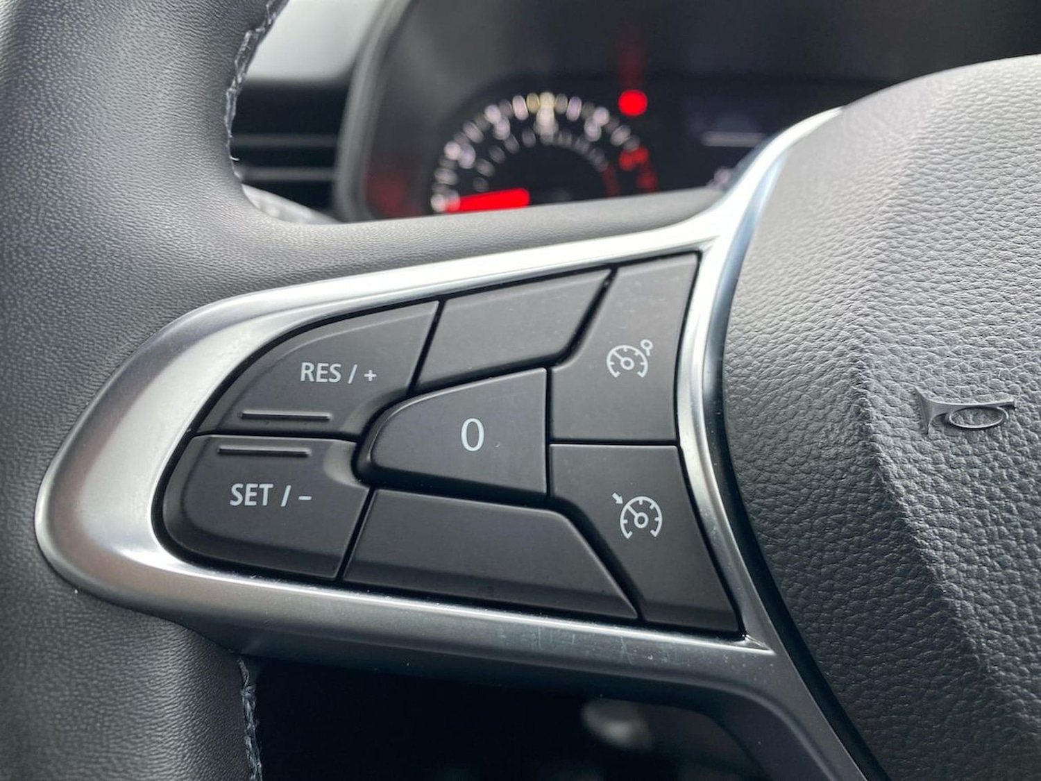 Used Renault Clio 2022 for sale - 76588597: Photo 25