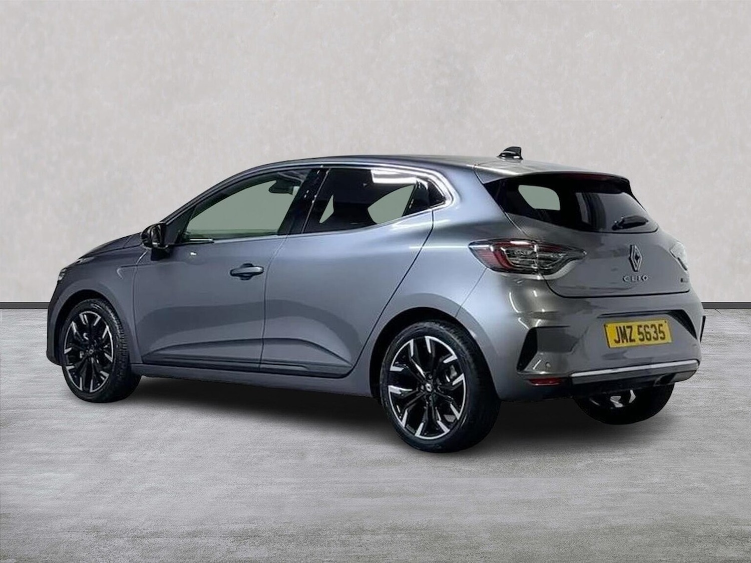 Used Renault Clio 2025 for sale - 77488526: Photo 2