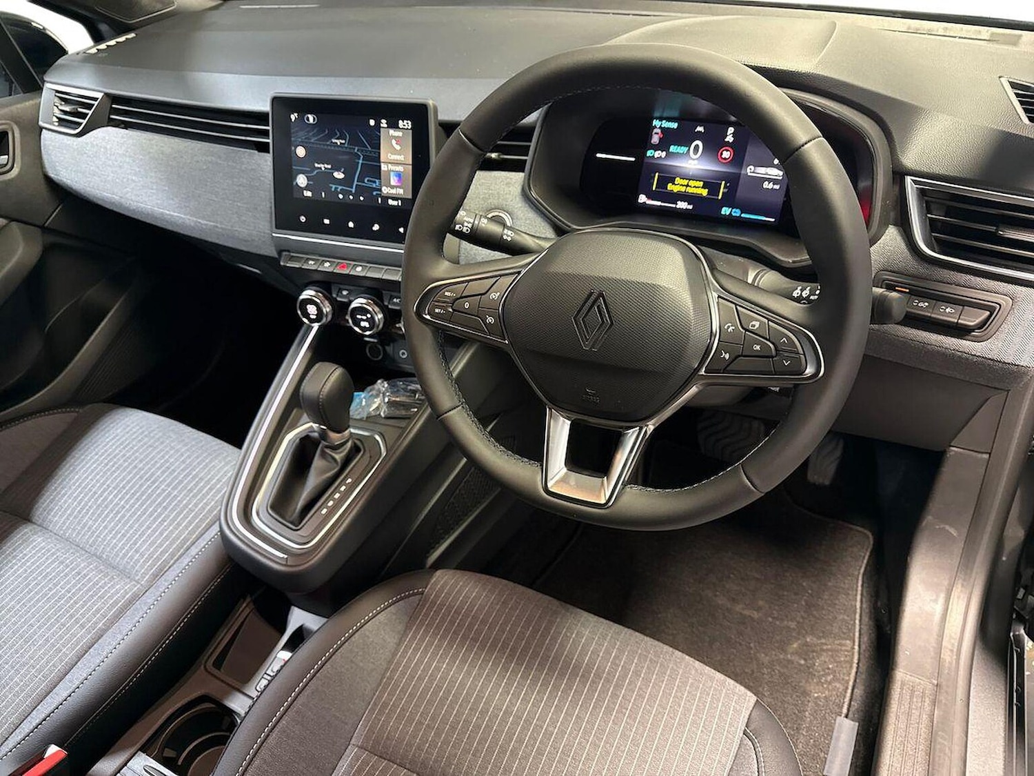 Used Renault Clio 2025 for sale - 77488526: Photo 9