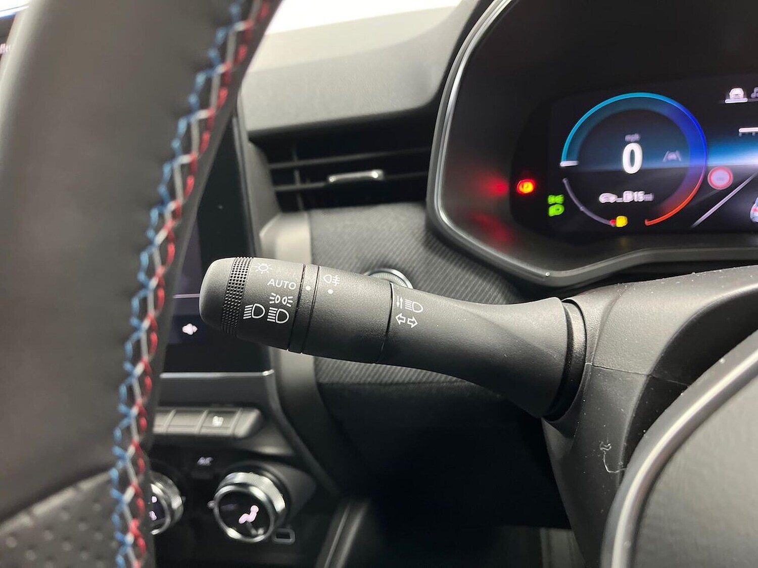 Used Renault Clio 2025 for sale - 77033404: Photo 22