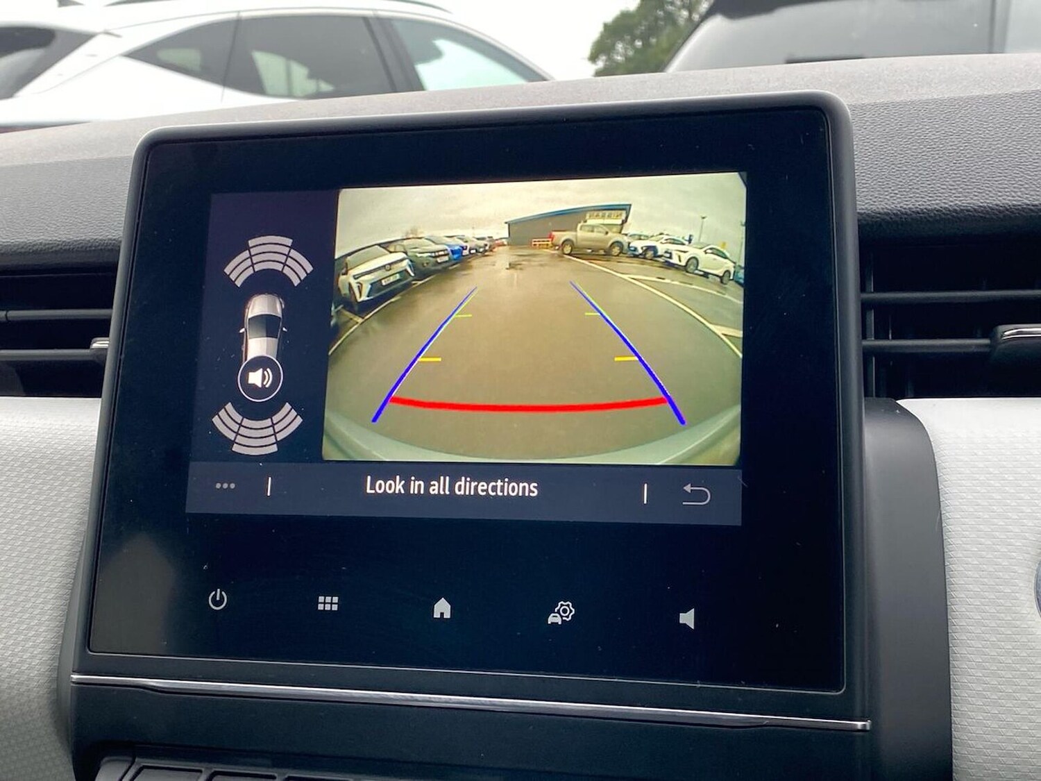 Used Renault Clio 2023 for sale - 76422368: Photo 23