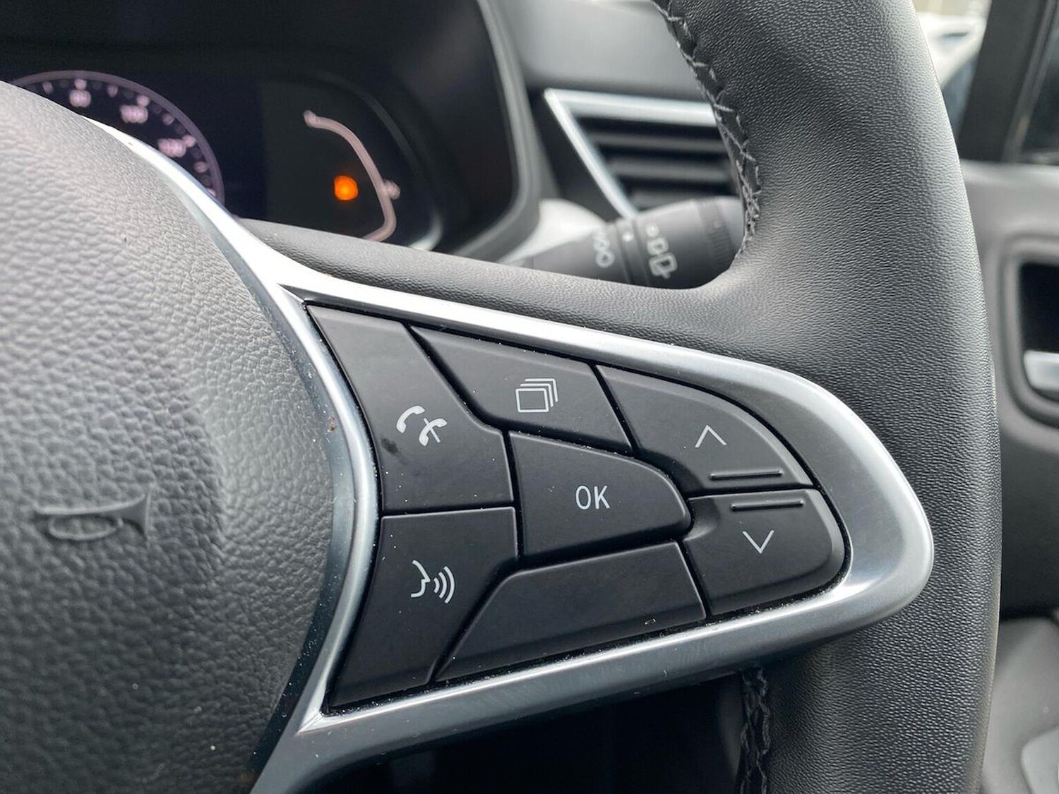 Used Renault Clio 2023 for sale - 76422368: Photo 24