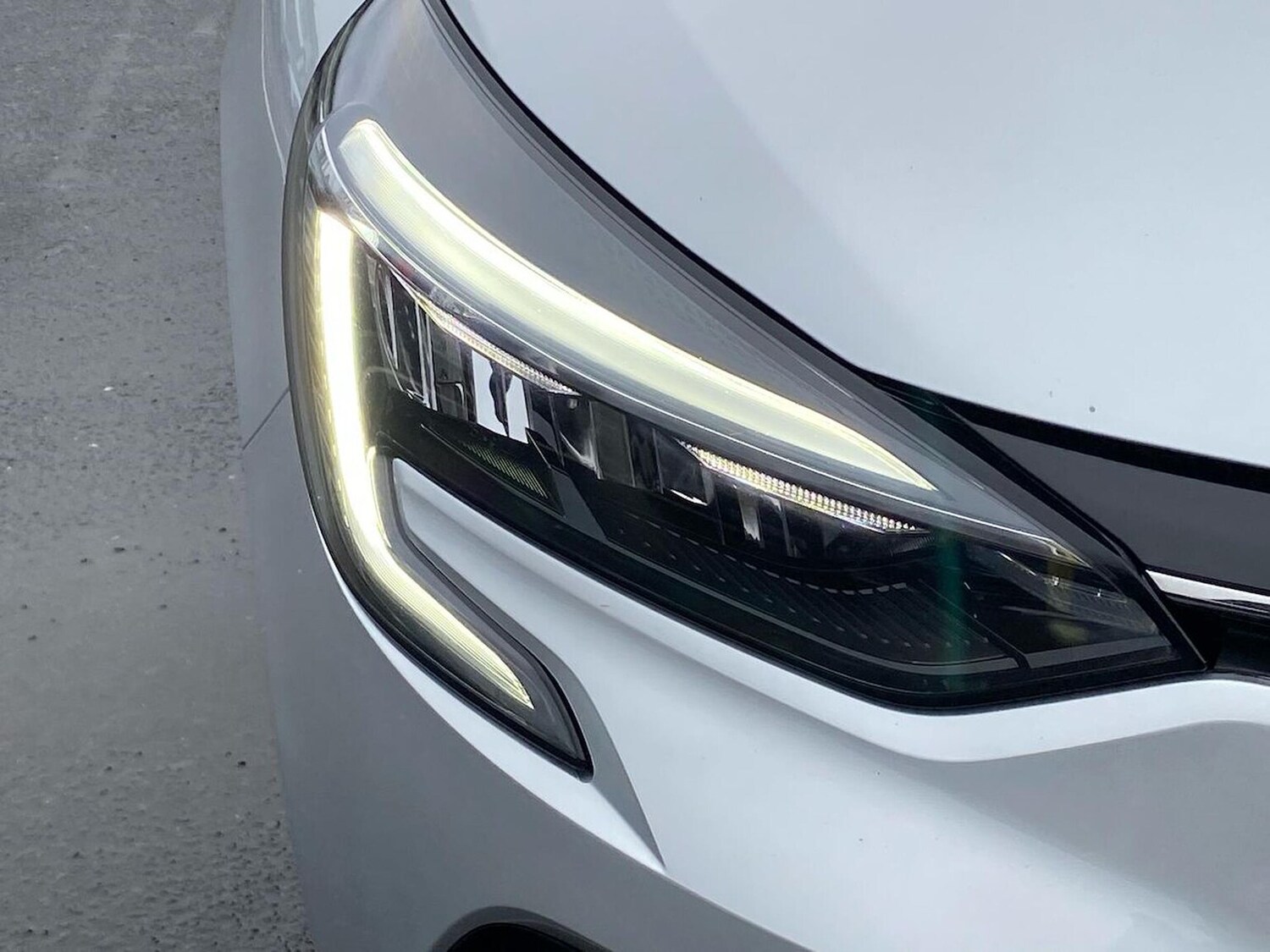 Used Renault Clio 2023 for sale - 76422368: Photo 29