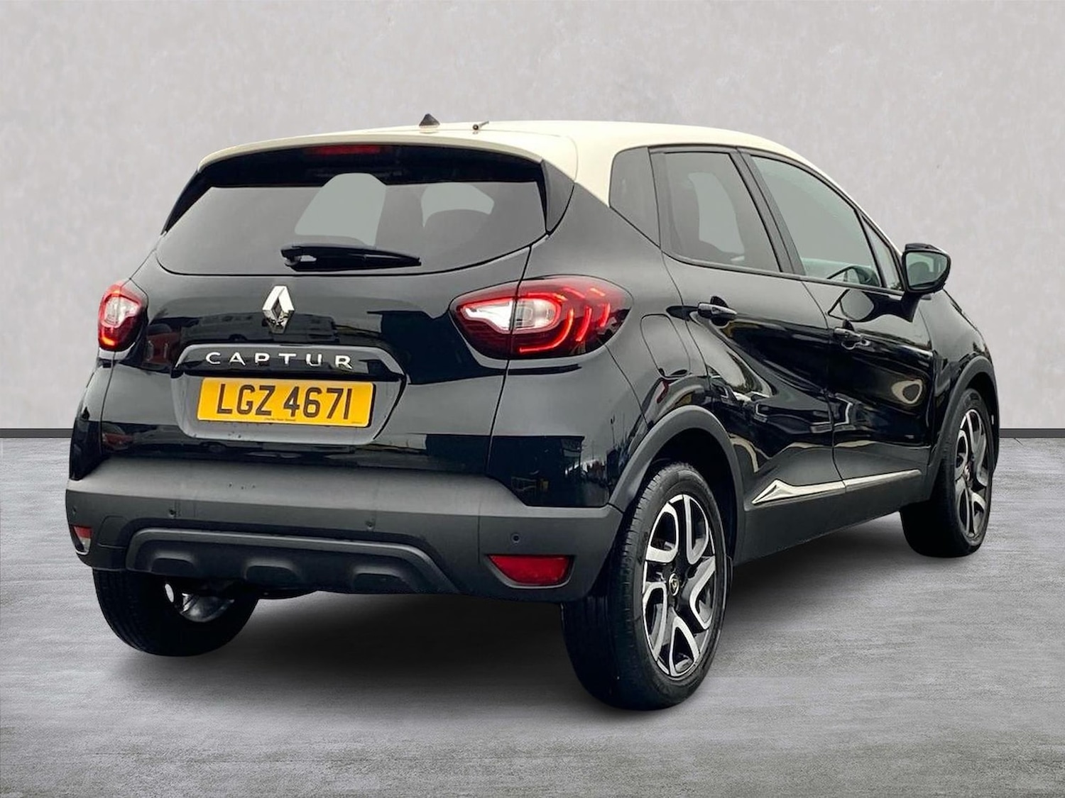 Used Renault Captur 2018 for sale - 76566585: Photo 18
