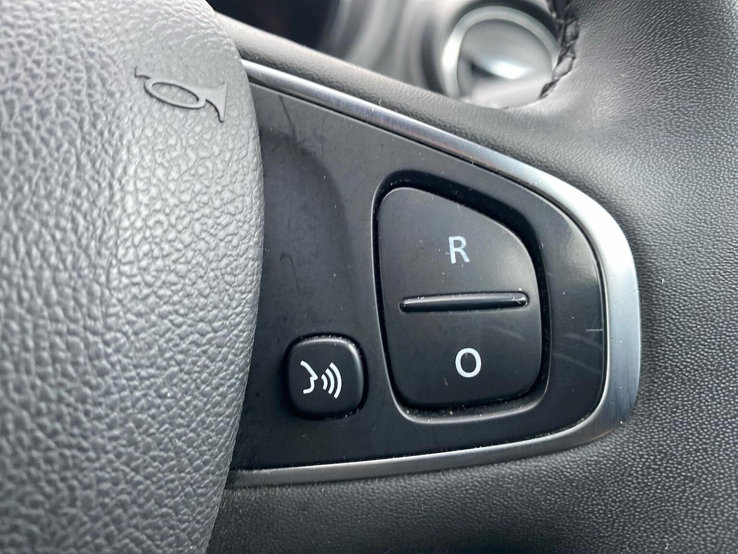 Used Renault Captur 2018 for sale - 76566585: Photo 24