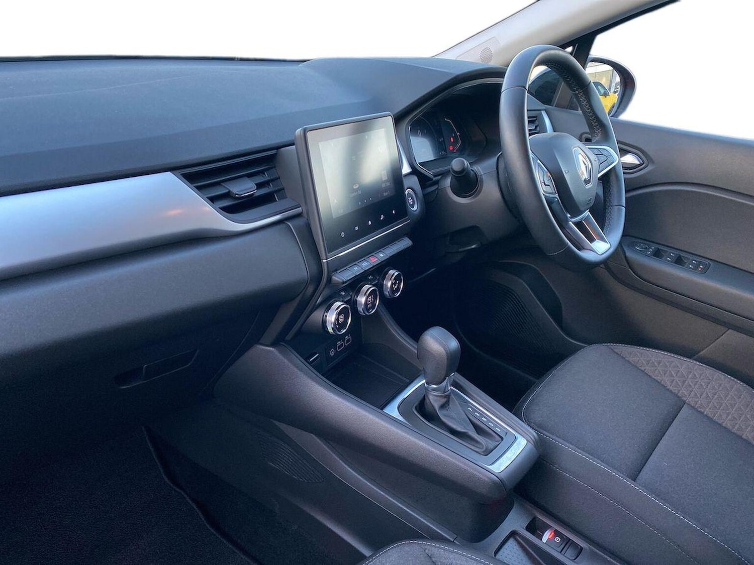 Used Renault Captur 2024 for sale - 76357875: Photo 7