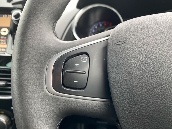 Used Renault Clio 2019 for sale - 76159484: Photo 25