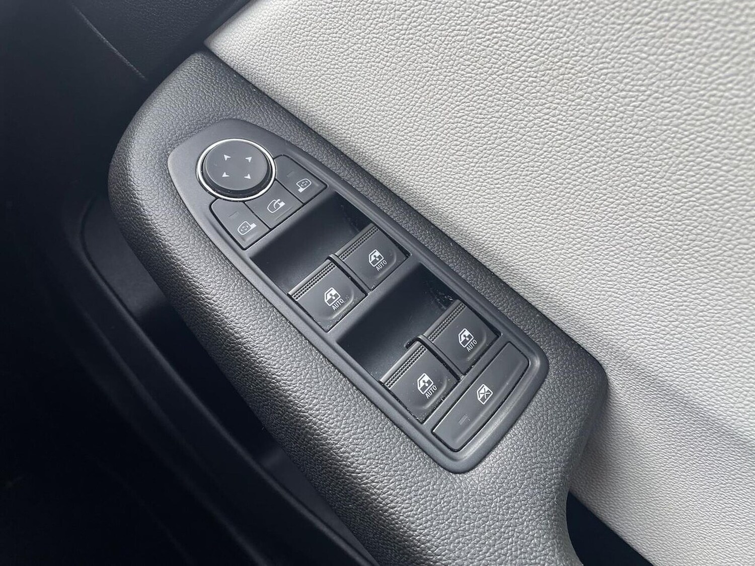 Used Renault Clio 2023 for sale - 78211139: Photo 23