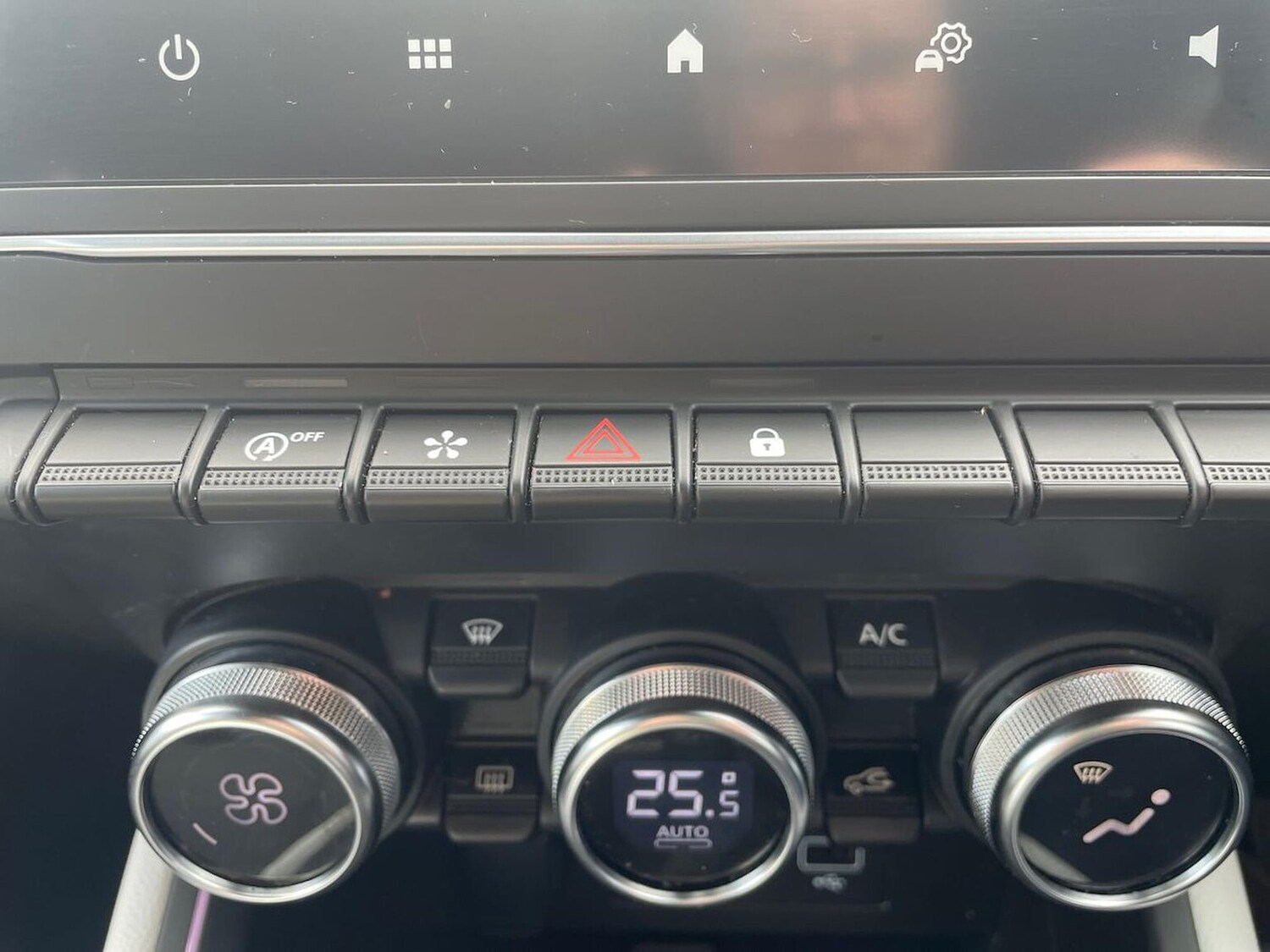 Used Renault Clio 2023 for sale - 78211139: Photo 24