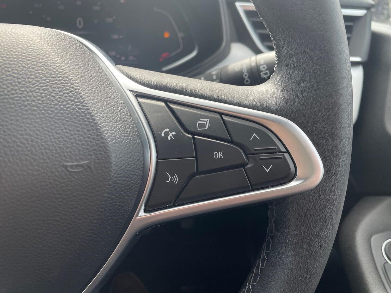 Used Renault Clio 2023 for sale - 78211139: Photo 26