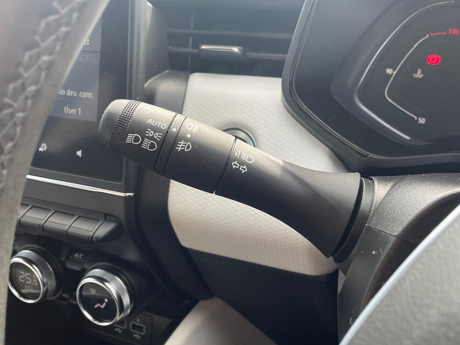 Used Renault Clio 2023 for sale - 78211139: Photo 29