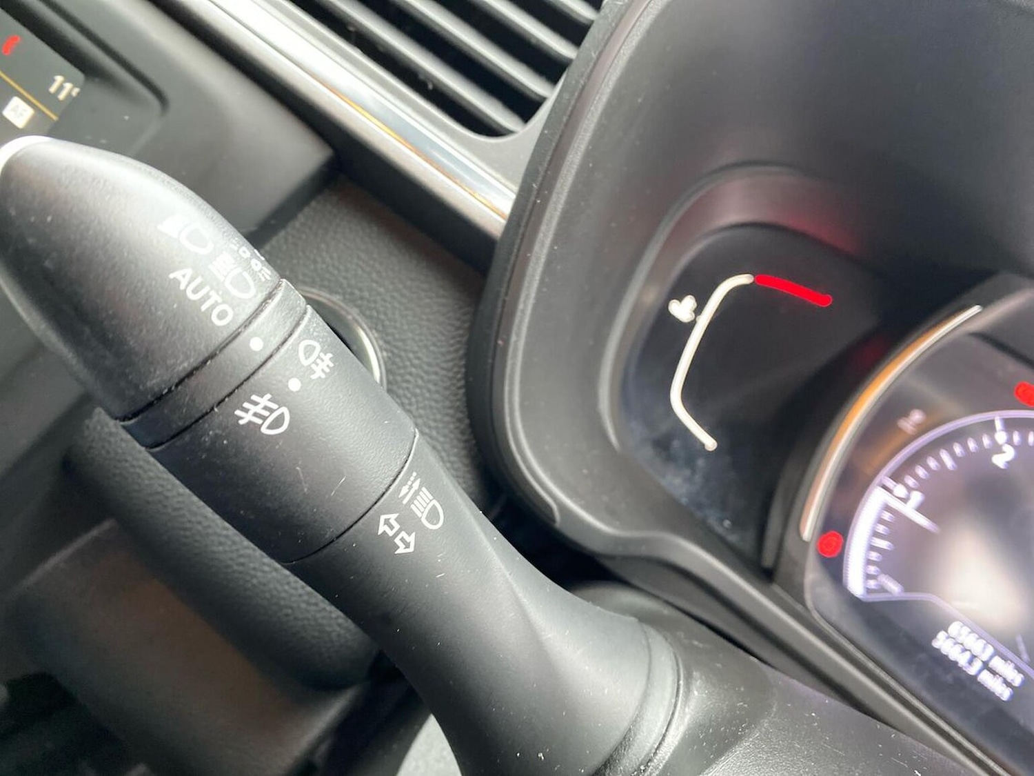 Used Renault Kadjar 2018 for sale - 76455232: Photo 28