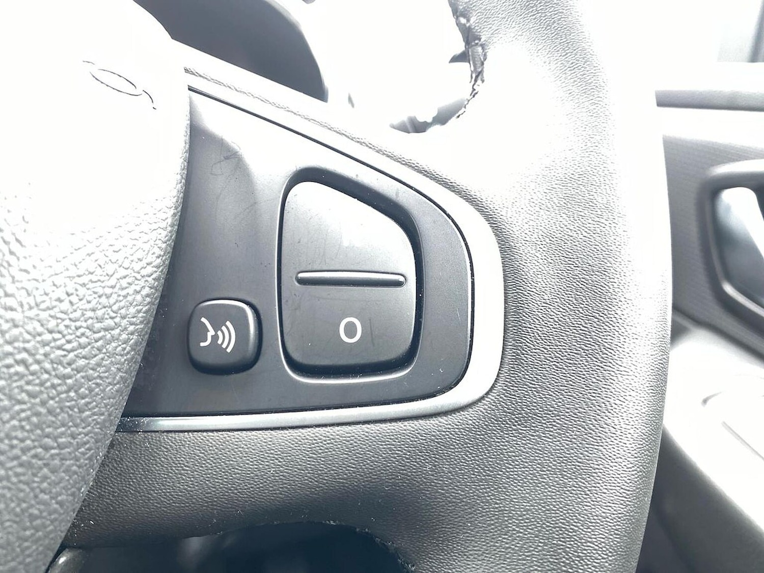 Used Renault Clio 2019 for sale - 77489632: Photo 24