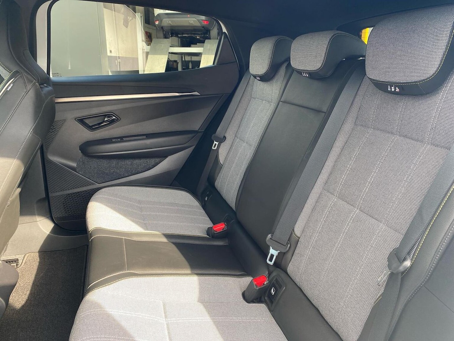 Used Renault Megane E Tech 2023 for sale - 76450566: Photo 16