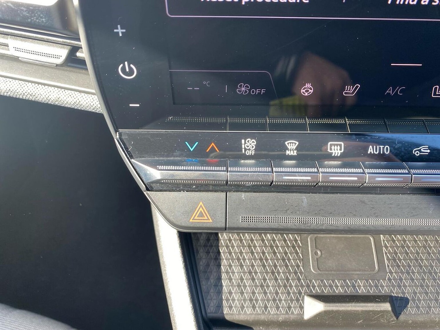 Used Renault Megane E Tech 2023 for sale - 76450566: Photo 22