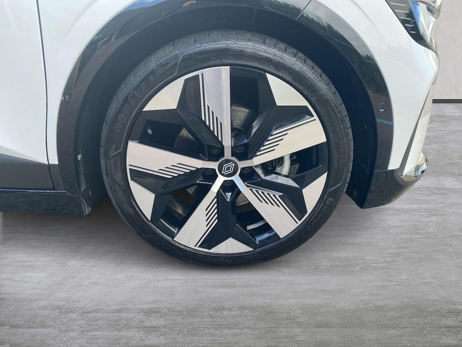 Used Renault Megane E Tech 2023 for sale - 76450566: Photo 6