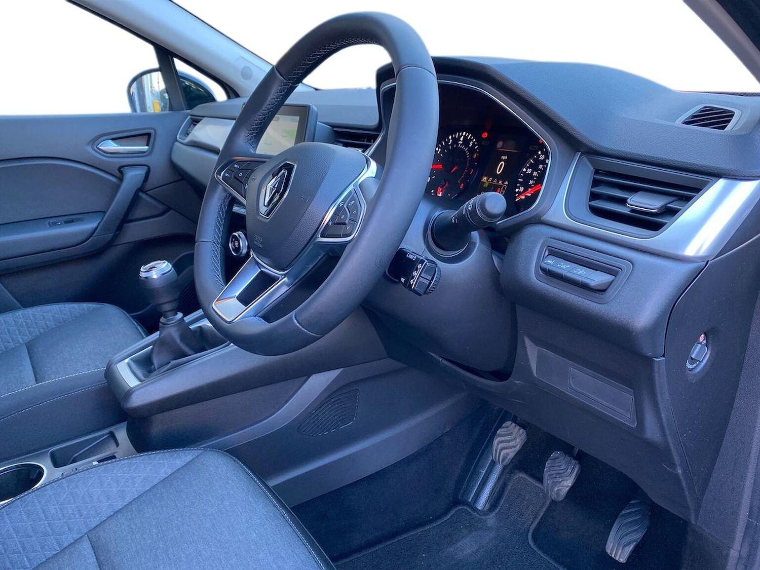 Used Renault Captur 2022 for sale - 76566572: Photo 15