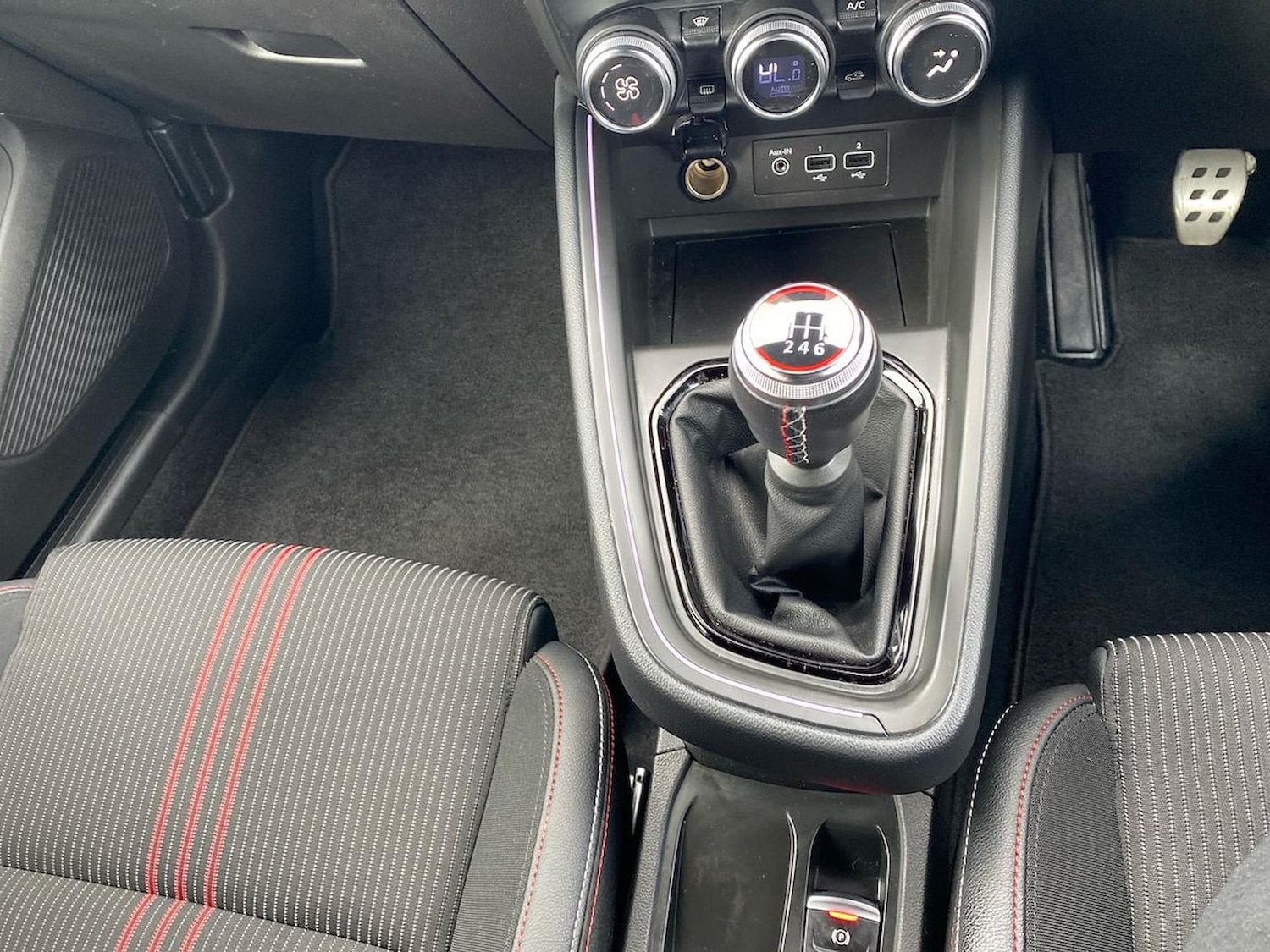 Used Renault Clio 2022 for sale - 76402400: Photo 13