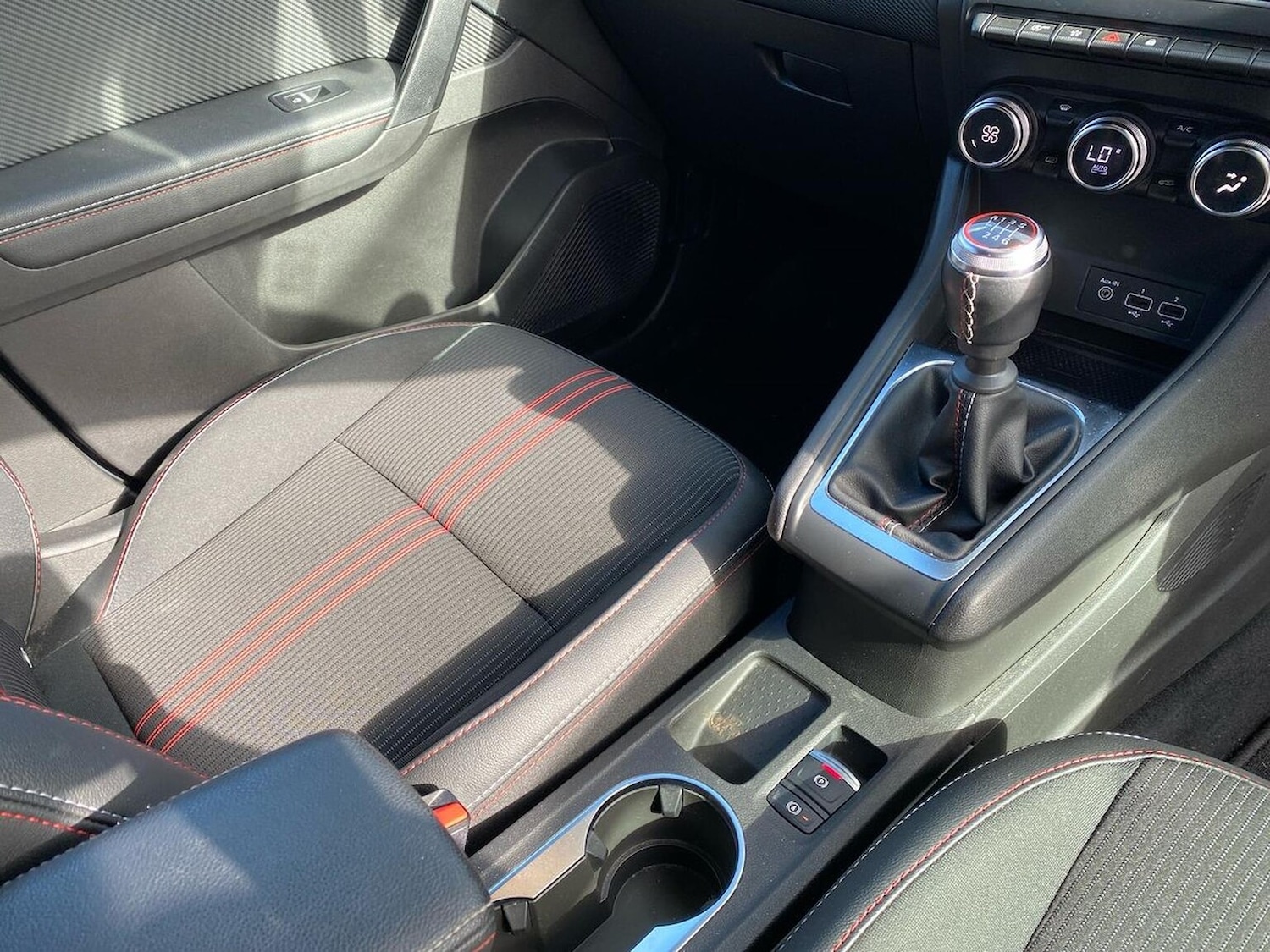 Used Renault Captur 2022 for sale - 78121865: Photo 15