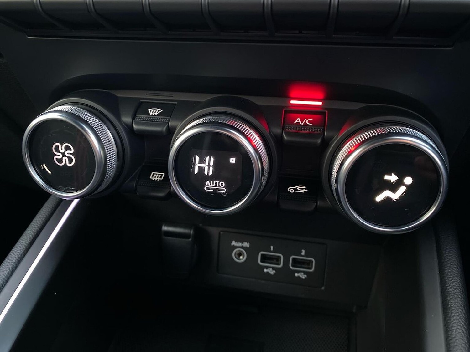 Used Renault Clio 2021 for sale - 76831992: Photo 25