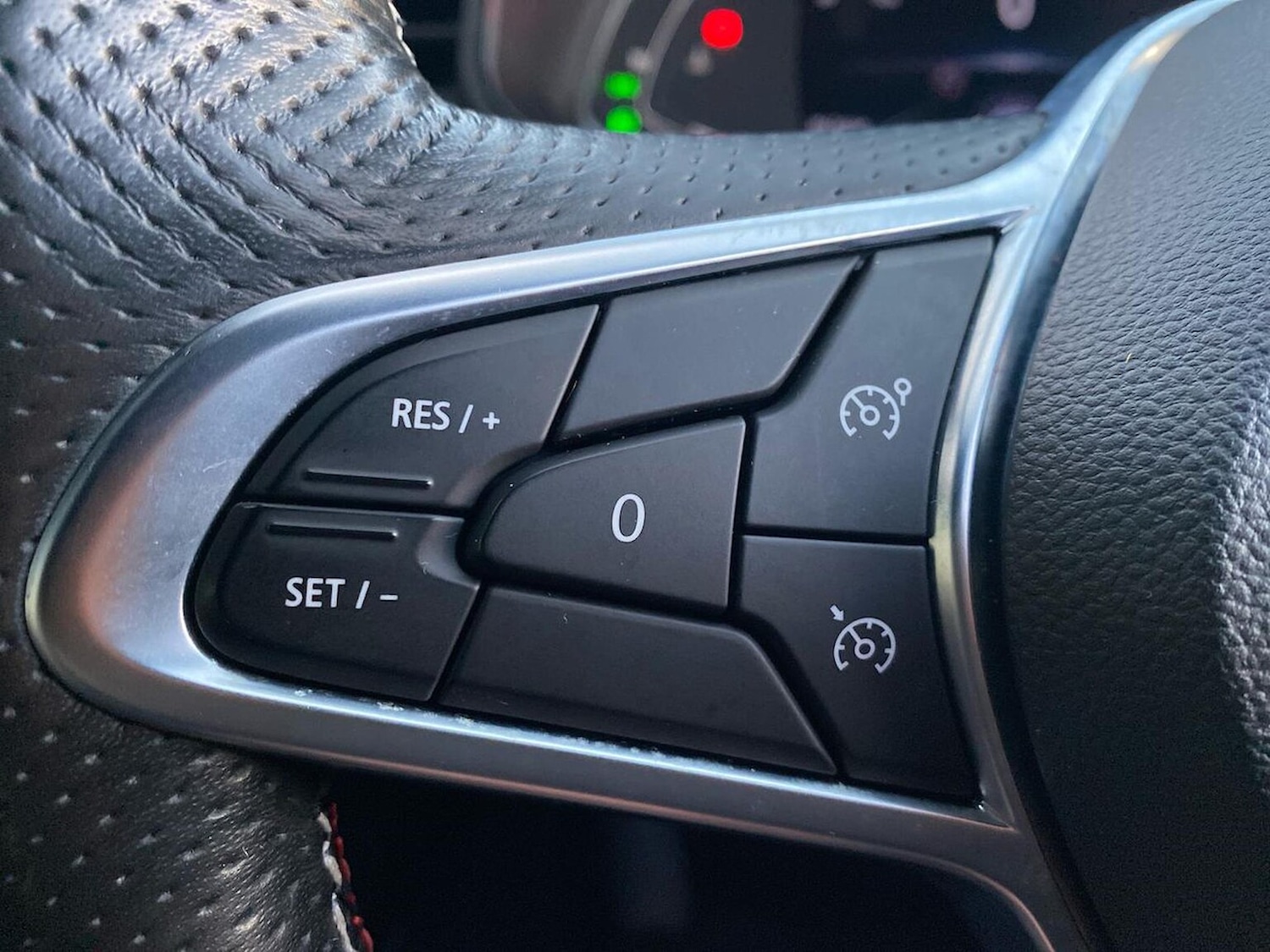 Used Renault Clio 2021 for sale - 76831992: Photo 27