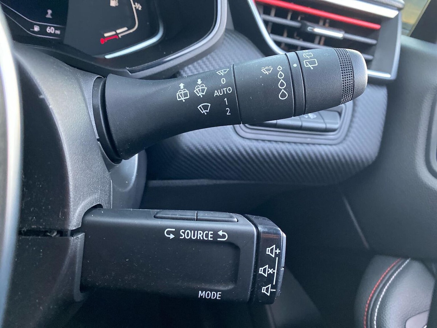 Used Renault Clio 2021 for sale - 76831992: Photo 28