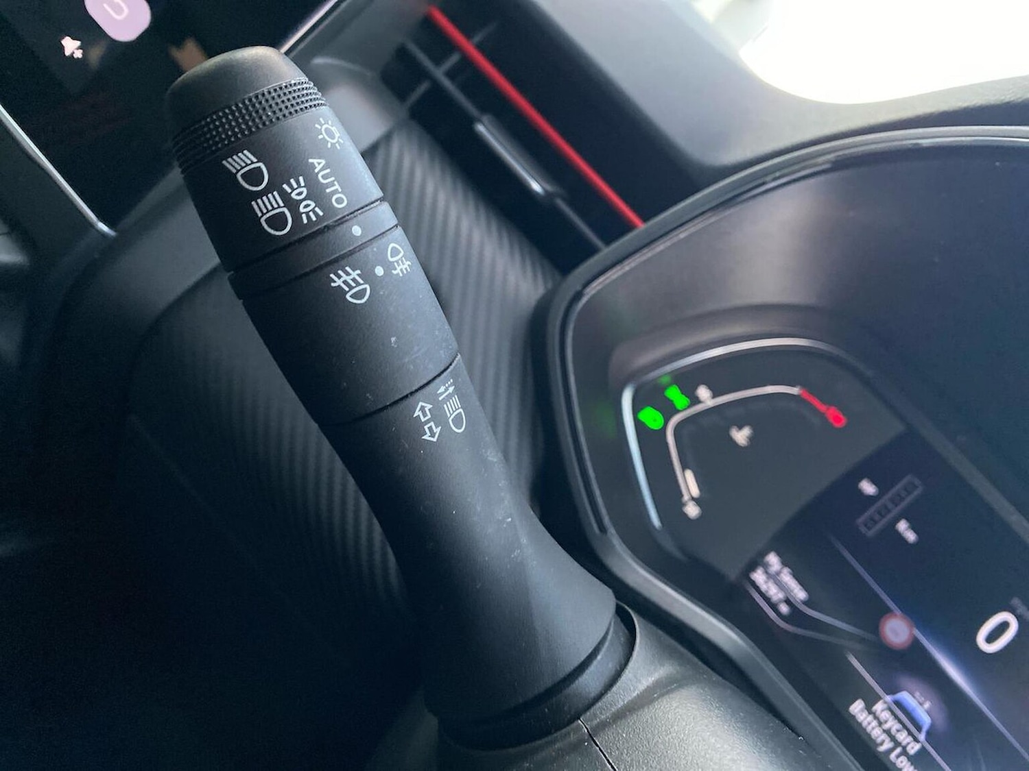 Used Renault Clio 2021 for sale - 76831992: Photo 29