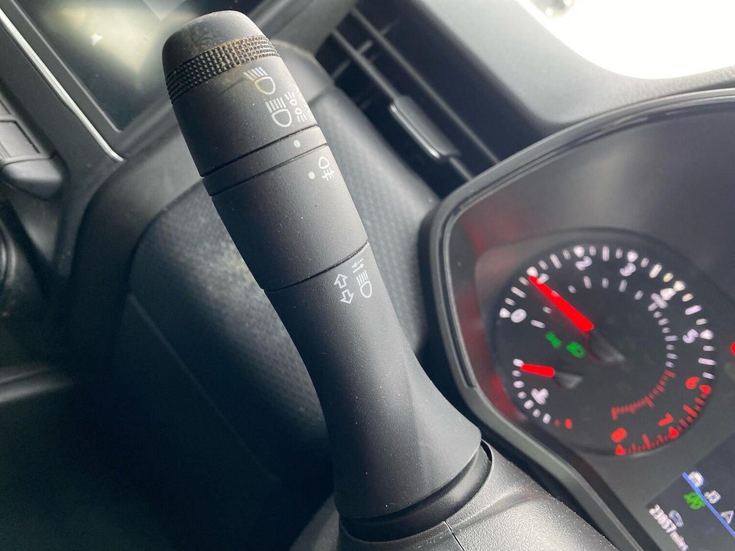 Used Renault Clio 2022 for sale - 78191630: Photo 30