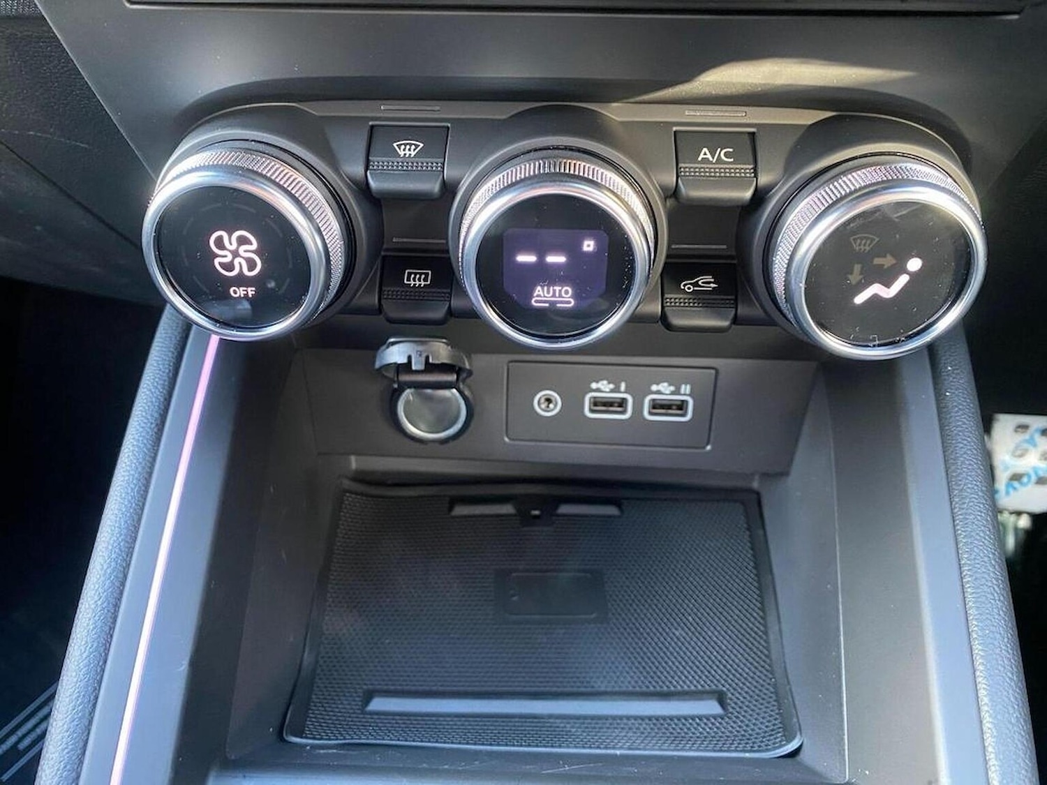 Used Renault Clio 2025 for sale - 77488510: Photo 10