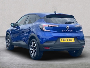 Used Renault Captur 2024 for sale - 75490834: Photo