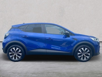 Used Renault Captur 2024 for sale - 75490834: Photo