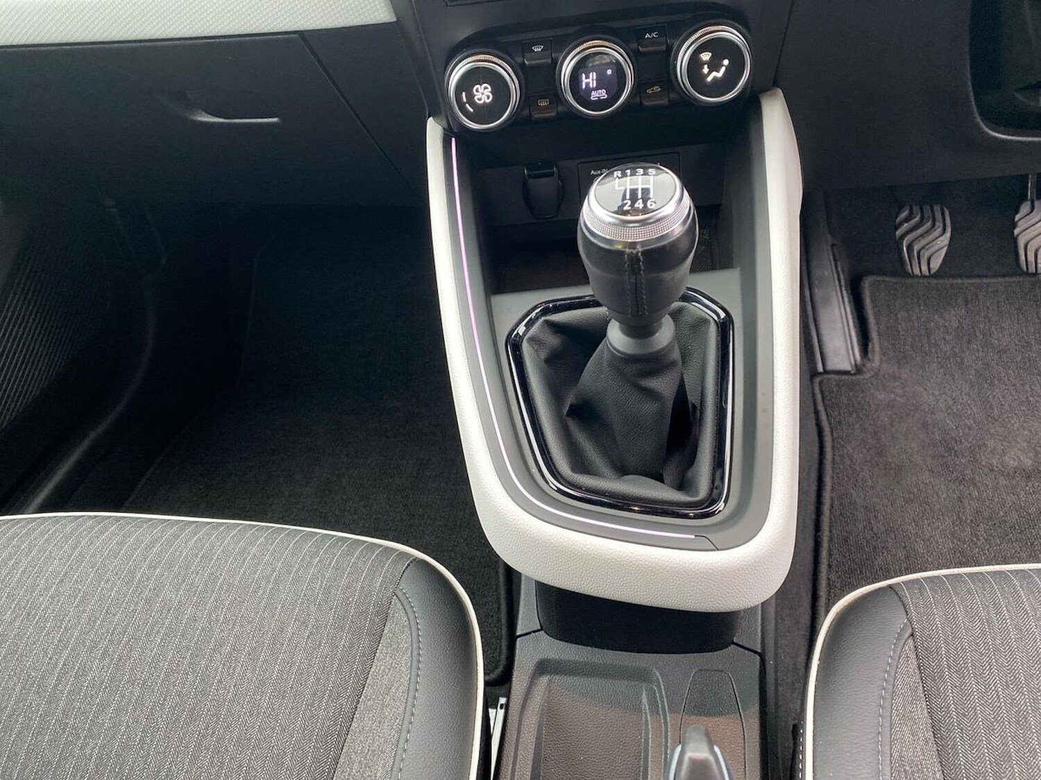 Used Renault Clio 2022 for sale - 76455225: Photo 13