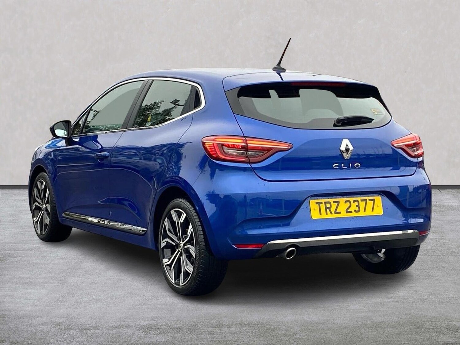 Used Renault Clio 2022 for sale - 76455225: Photo 2