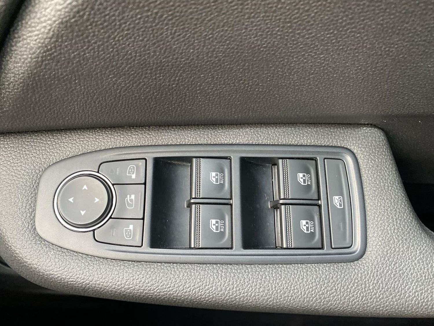 Used Renault Clio 2024 for sale - 76422372: Photo 21