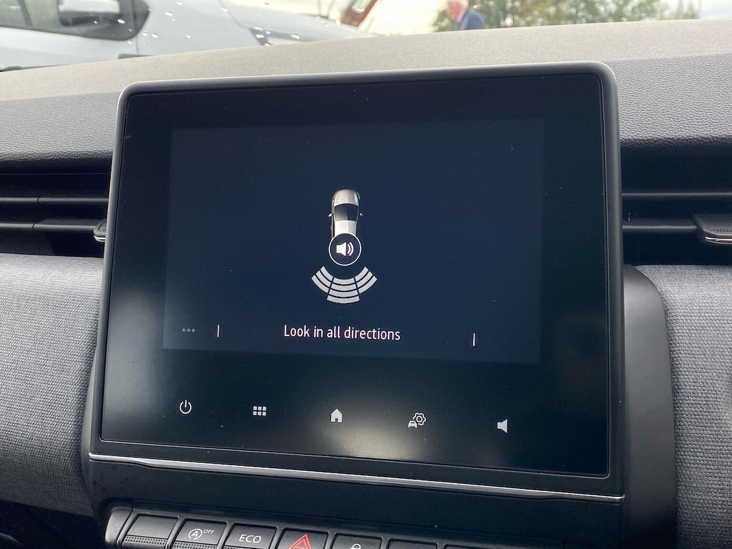 Used Renault Clio 2024 for sale - 76422372: Photo 23