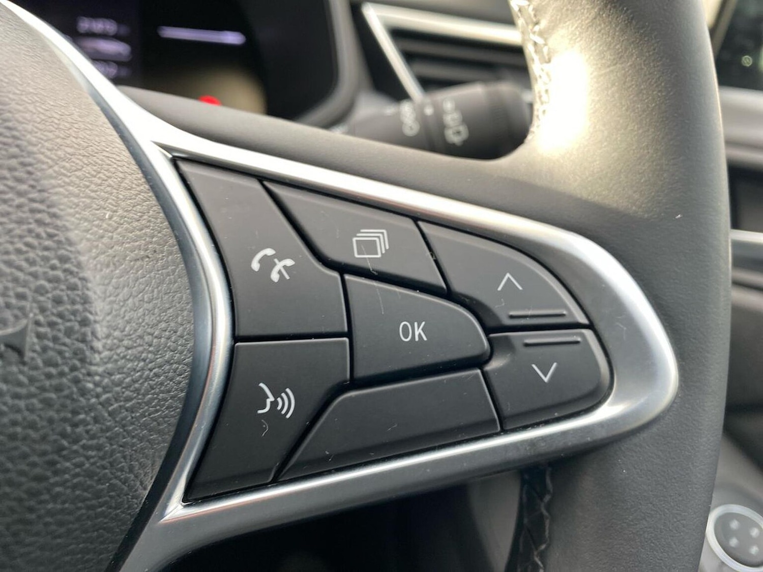 Used Renault Clio 2024 for sale - 76422372: Photo 24