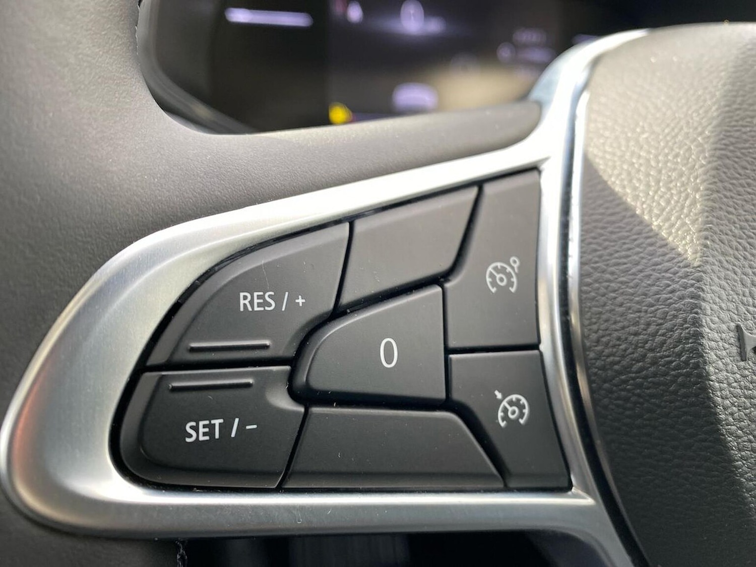 Used Renault Clio 2024 for sale - 76422372: Photo 25